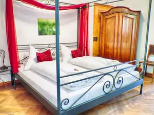 Schlafzimmer Wohnung Schlossgarten