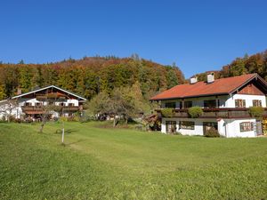 Bauernhaus und Zuhaus