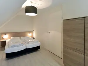 bedroom bedroom