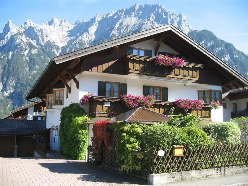 Haus im Sommer Haus im Sommer
