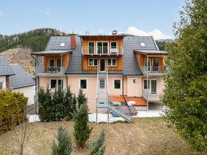 Außenseite Ferienhaus [Sommer]