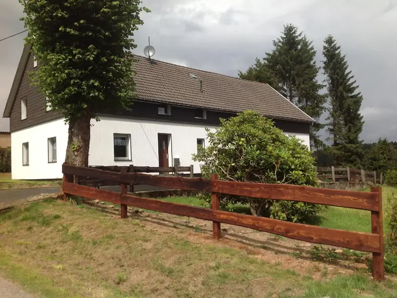 Außenansicht des Gebäudes. Haus Maria Vorderansicht Außenansicht des Gebäudes. Haus Maria Vorderansicht