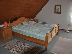 Großes Schlafzimmer/Doppelbett Großes Schlafzimmer/Doppelbett