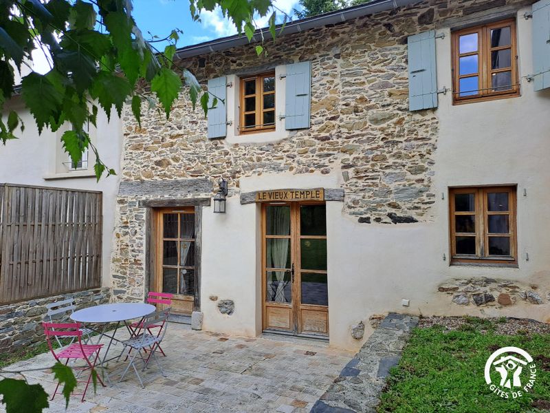 Le Vieux Temple, réf. G554 sur Gîtes de France ©Em