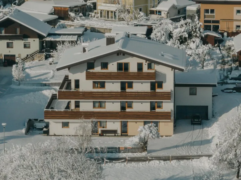SUNNY MOUNTAIN Winter SUNNY MOUNTAIN Winter