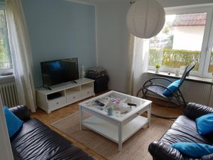 Wohnbereich. Wohnzimmer, Playstation3, Sat-TV, Netflix, WLAN 50Mbit