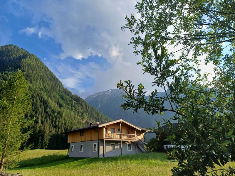 Außenseite Ferienhaus [Sommer]