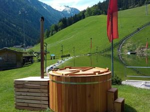 Solezuber am Kraftplatz Stubaitaler Gesundheits-Se