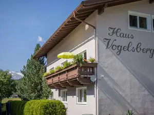 Ihr Frühstücksbalkon mit Morgensonne