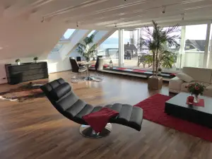 Photo, INSIDE, OUTSIDE