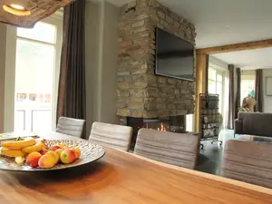 DiningRoom