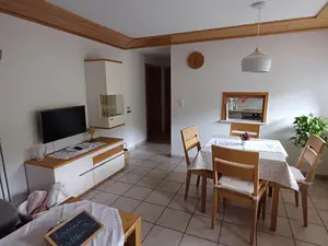 Photo, INSIDE, OUTSIDE