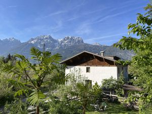 Gebäuderückseite, Lage, Aussicht