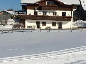 Fewo „Auszeit“ ebenerdig, Außenansicht im Winter