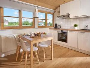 Essbereich mit Küchenzeile