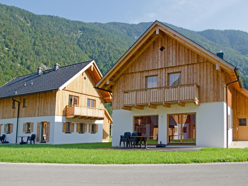 Außenseite Ferienhaus [Sommer]