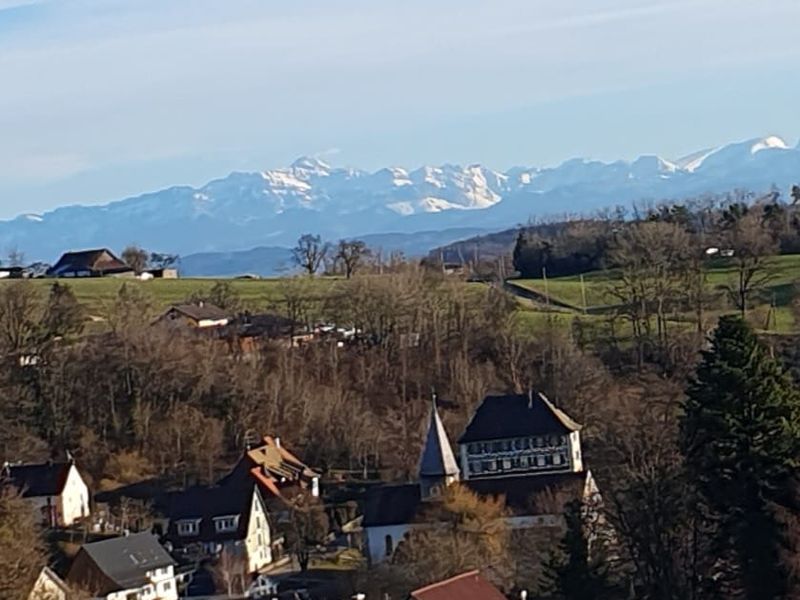 Ortsteil Schienen - Im Hintergrund die Churfirsten