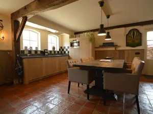 DiningRoom DiningRoom