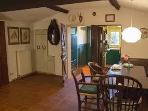 großzügiger Essbereich großzügiger Essbereich