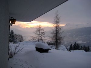 Winterlicher Blick von der Terrasse nach Klosters