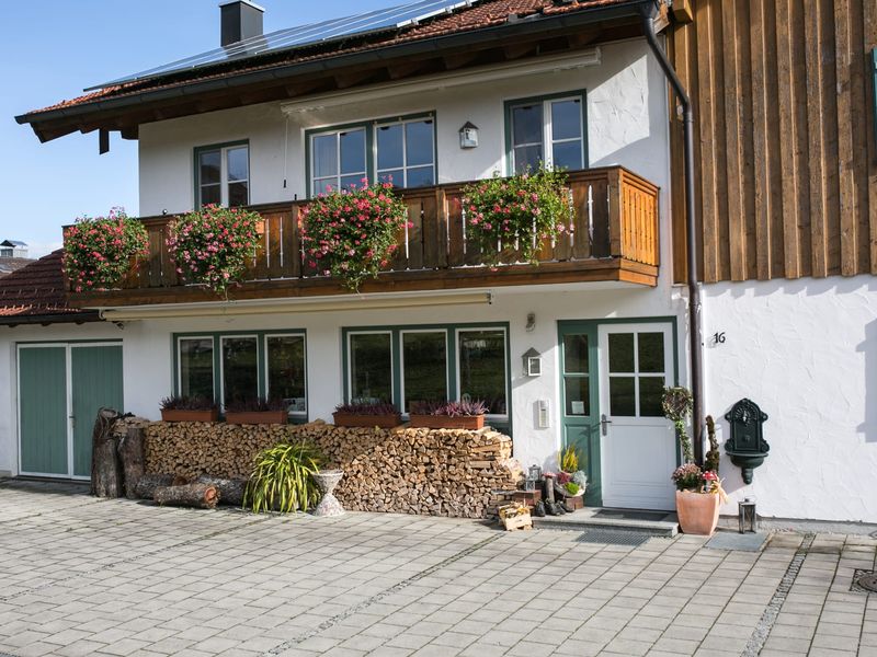 Blick auf Balkon Ferienwohnung Westseite