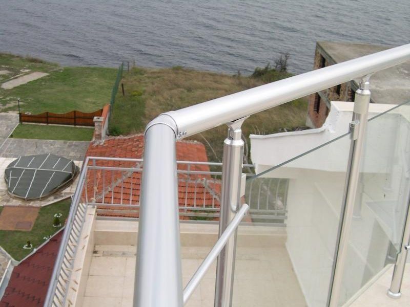 Balkon mit Blick aufs Schwarze Meer