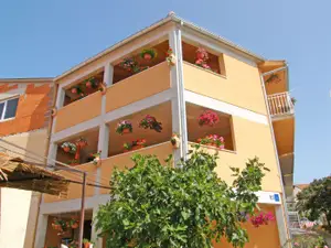 house house