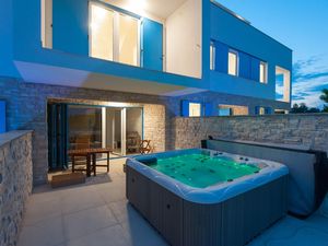 Außenansicht des Gebäudes. Ihr Ferienhaus mit Jacuzzi