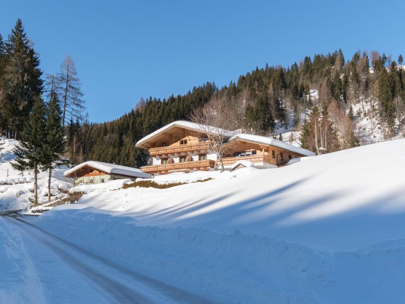 Außenseite Ferienhaus [Winter]