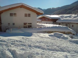 Hausansicht Watzmann-Appartement Winter