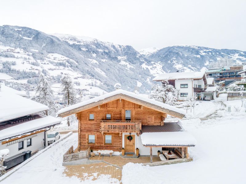 Außenseite Ferienhaus [Winter]