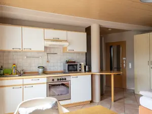 Studio 7 - Küchenzeile, Schrank, Garderobe