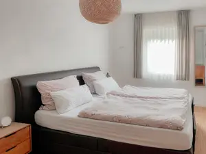 Ferienwohnung 16 - Schlafzimmer