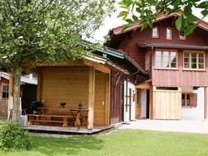 Haus mit Terrasse und Sauna