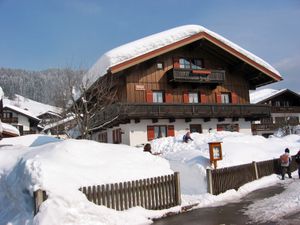 Das Gästehaus Höflinger im Winterkleid