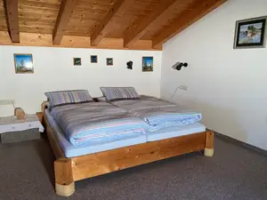 FeWo 2 'Dachstudio' - Bett