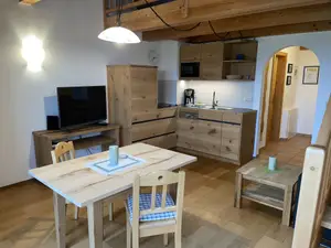 Essplatz mit Küchenzeile