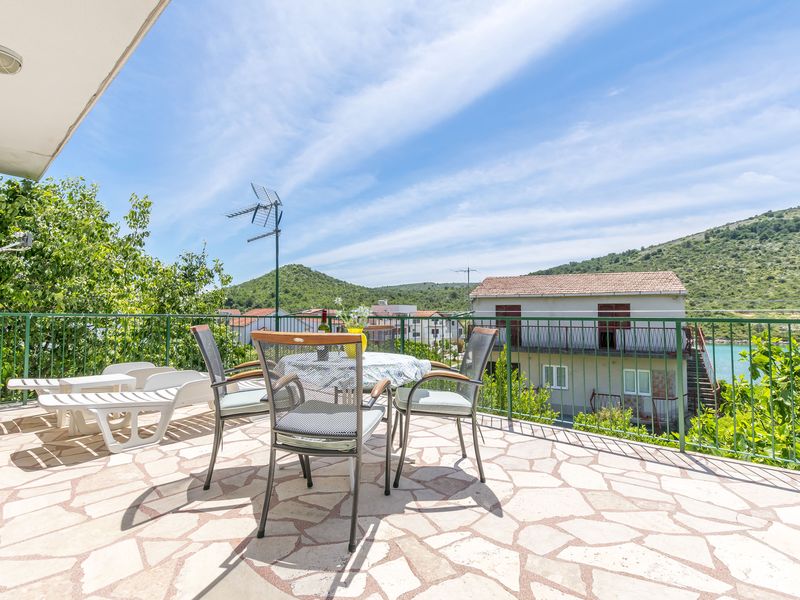 balcony-terrace