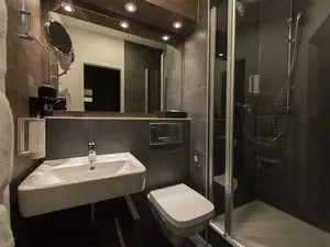 Badezimmer // Bathroom