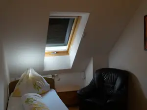 Schlafzimmer Einzelbett Apartment 3