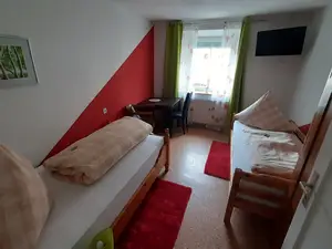 Schlafzimmer 2
