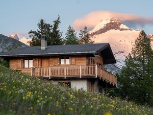 chalet_labbrunnu_sommer