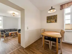 Fewo 4: Wohnraum und Küche