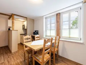 Fewo 7: Wohnraum mit Küche