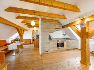 Fewo 16: Wohnraum mit Küche