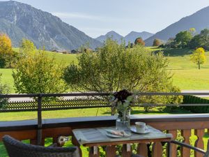 Blick zum Rauschberg und Sonntagshorn