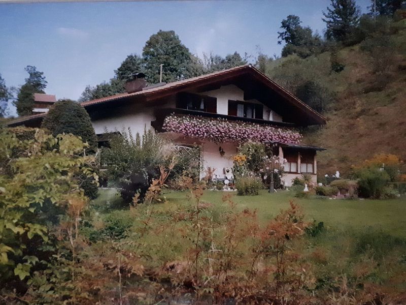 Haus im Herbst