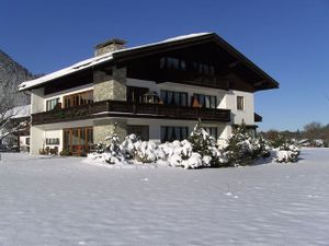 Hausansicht - gepflegtes Landhaus in zentraler Lage