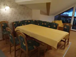 gemütlicher Eßplatz mit Eckbank Zellerberg