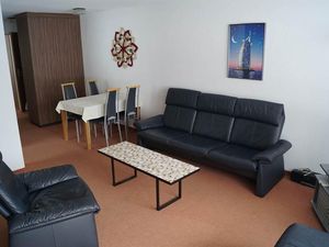 Wohnzimmer und Essbereich